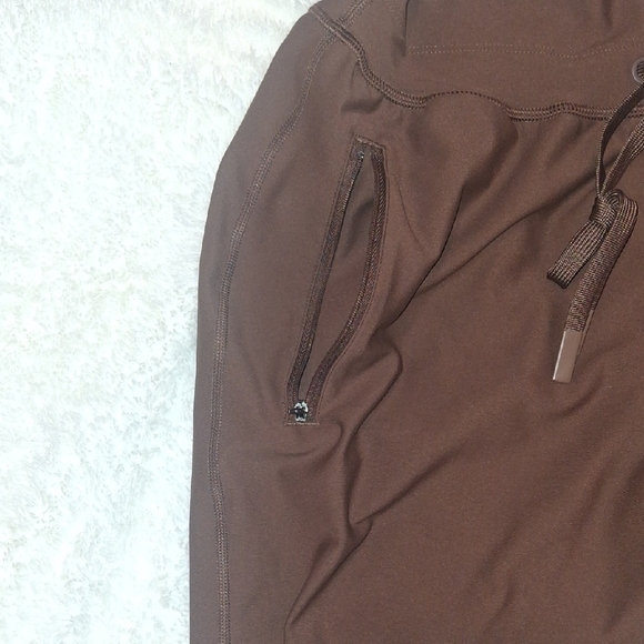 Old Navy Active Brown High-Rise Joggers - Picture 3 of 6